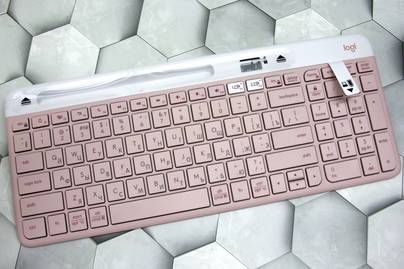 K580 розовая Гравировка клавиатур - примеры наших работ