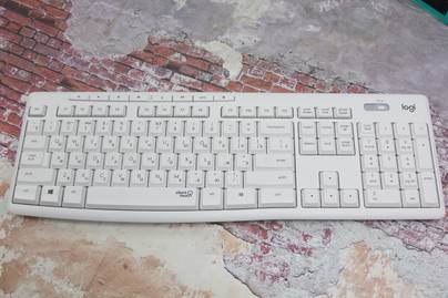 MK295 White Гравировка клавиатур - примеры наших работ