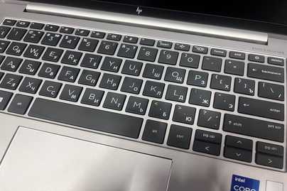 Цветная гравировка на HP ZBook Firefly G9 без подсветки Гравировка клавиатур - примеры наших работ