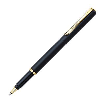 Роллерная ручка Pierre Cardin GAMME. Корпус - латунь, отделка - мат.покр., сталь и позолота.