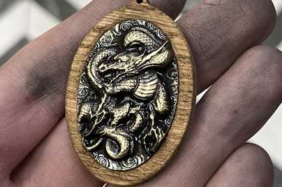  На кулонах - примеры наших работ