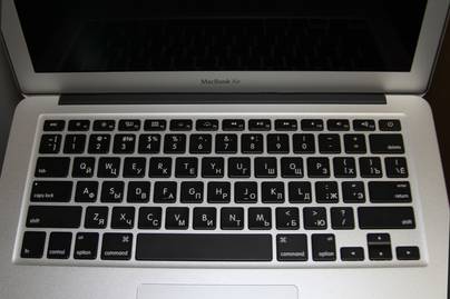 Macbook Air с подсветкой (11,13 дюймов) Гравировка клавиатур Apple - примеры наших работ