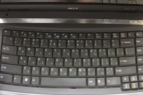 Цветная гравировка клавиатуры ноутбука Acer Гравировка клавиатур - примеры наших работ