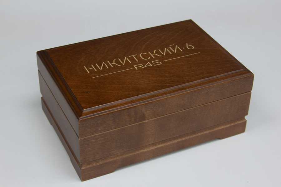 Деревянная коробочка с гравировкой Гравировка на коробках/шкатулках - примеры наших работ