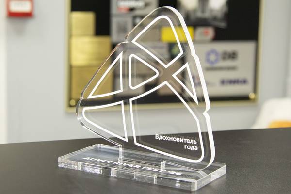 Прозрачное оргстекло с УФ-печатью  - примеры наших работ