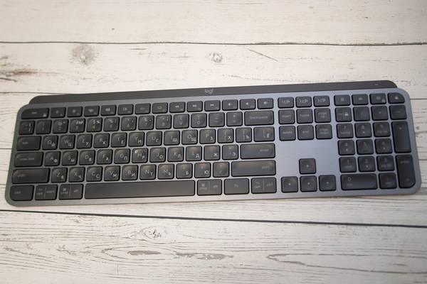 Раскладка Apple на клавиатуре Logitech MX Keys  - примеры наших работ