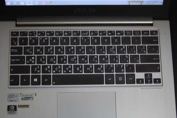 Иврит на ASUS UX32 Гравировка клавиатур - примеры наших работ
