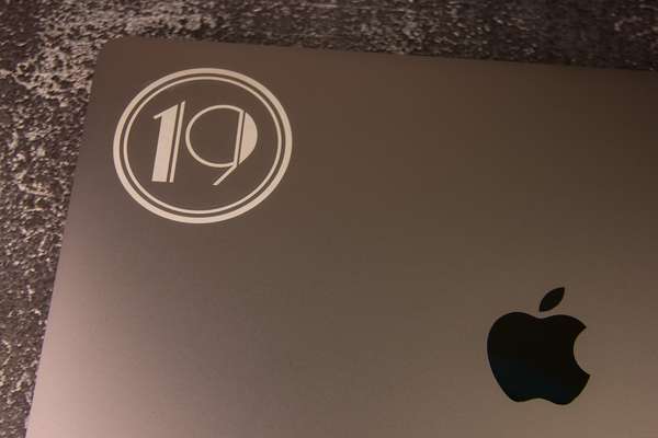 Гравировка на корпусе Macbook Pro Space Gray Гравировка клавиатур Apple - примеры наших работ