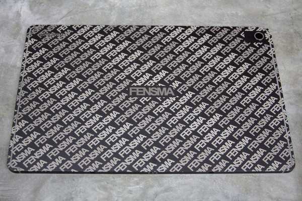 Полноразмерная гравировка в два цвета  - примеры наших работ