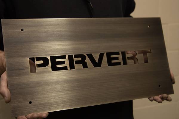 Со сквозной резкой и патинированием  - примеры наших работ