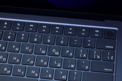 Macbook Pro 14 с процессором M2 фото №1 Гравировка клавиатур Apple - примеры наших работ