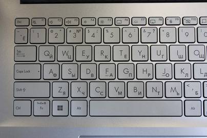 Vivobook с белой клавиатурой фото №1 Гравировка клавиатур - примеры наших работ