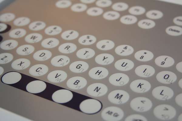  фото №1 Гравировка клавиатур - примеры наших работ