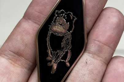  На кулонах - примеры наших работ