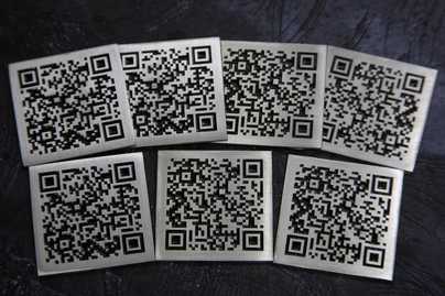 Алюминий 2мм премиум с фрезеровкой Таблички с QR-кодом - примеры наших работ