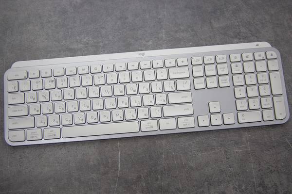 MX Keys White  - примеры наших работ